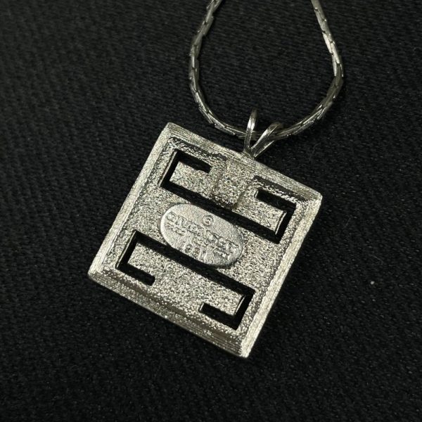 Подвеска Givenchy