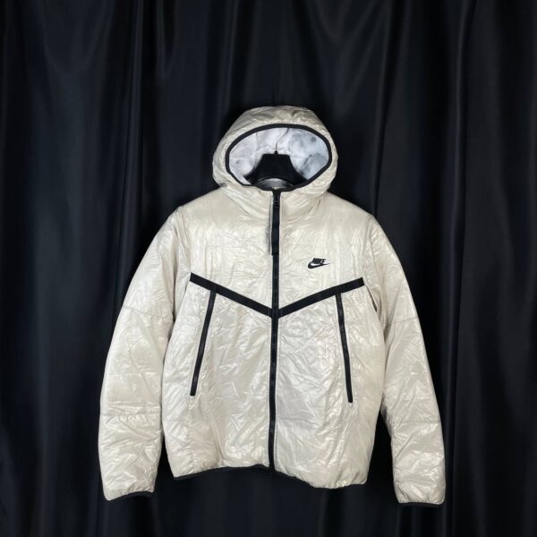 Пуховик Sportswear Synthetic-Fill Windrunner "Stone White"