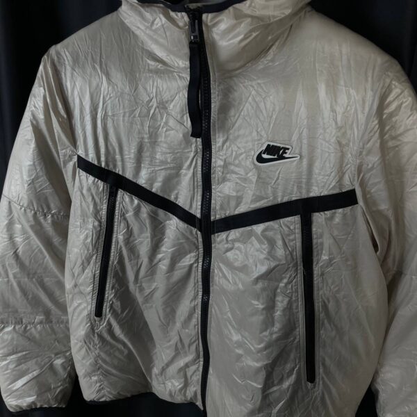 Пуховик Sportswear Synthetic-Fill Windrunner "Stone White"