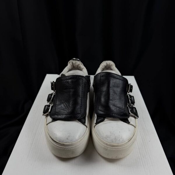 Кроссовки Alexander McQueen Triple Buckle ﻿﻿