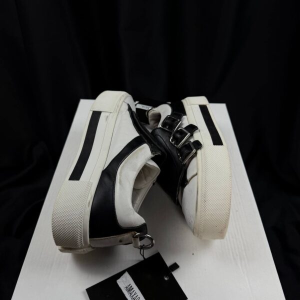 Кроссовки Alexander McQueen Triple Buckle ﻿﻿