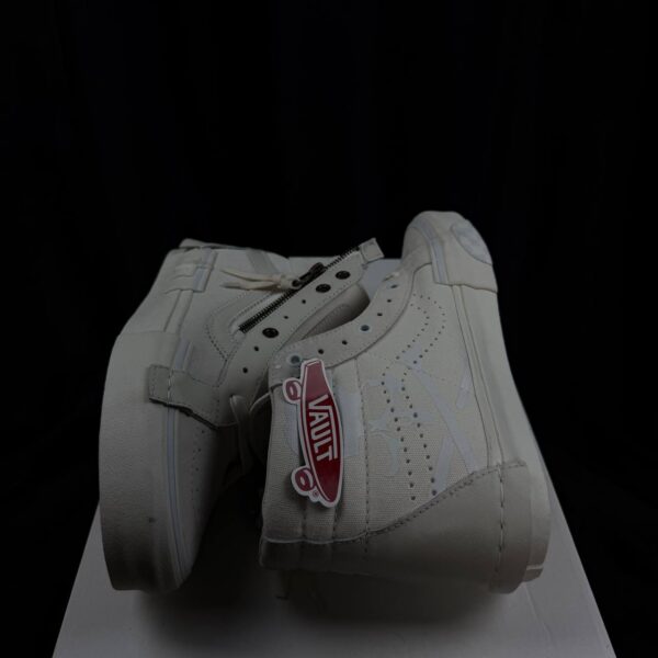 Кроссовки END. x Mastermind Japan x Vans Sk8-Hi White ﻿﻿