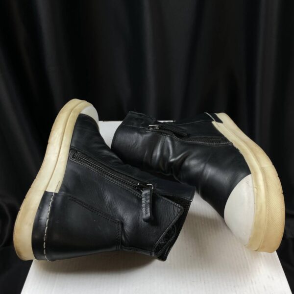 Cinzia Araia High-Top Side Zipper