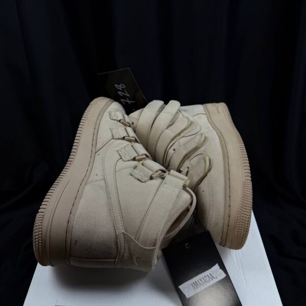 Кроссовки Billie Eilish x Nike Air Force 1 '07 SP "Sequoia"