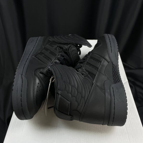 Кроссовки Adidas Jeremy Scott Wings 4.0