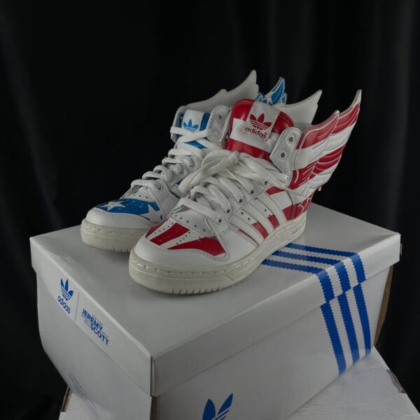 Кроссовки Adidas Jeremy Scott Wings 2.0 “Stars and Stripes”