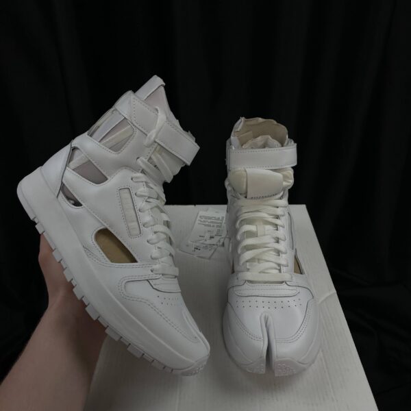 Maison Margiela x Reebok Classic Leather Tabi High