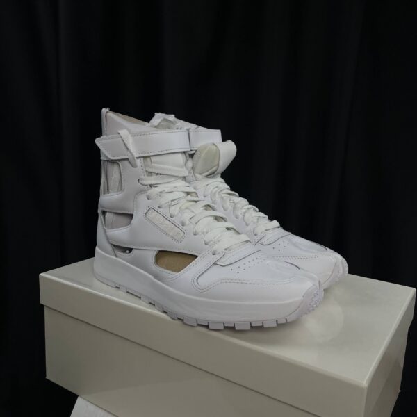 Maison Margiela x Reebok Classic Leather Tabi High