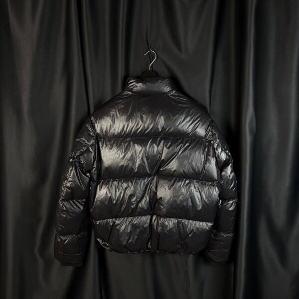 Пуховик Armani Exchange Icon Period