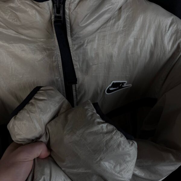Пуховик Nike Sportswear Synthetic-Fill Windrunner "Stone White"