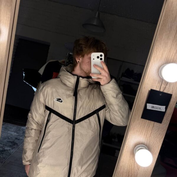 Пуховик Nike Sportswear Synthetic-Fill Windrunner "Stone White"