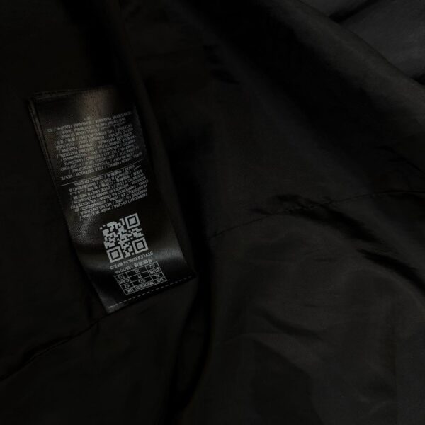 Пуховик Guess Shiny Glossy