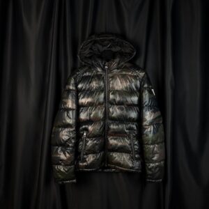 Пуховик Guess Glossy Camo