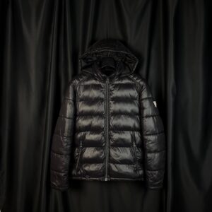 Пуховик Guess Glossy Camo
